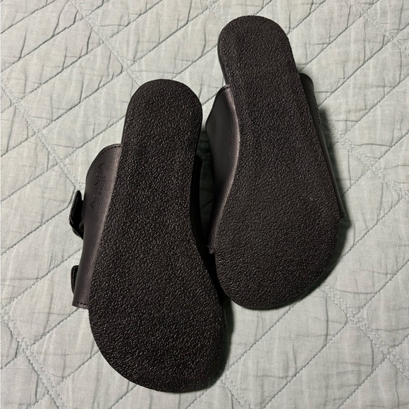 Ahinsa Comfort Slip-on Sandals Black Vegan Leather Buckle Sandals - Picture 2 of 9